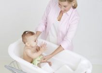 10 Best Bathtubs For 5 Months old | 2022 Reviews Mom